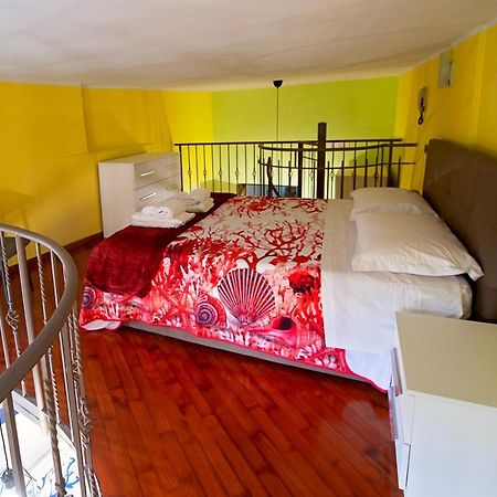 Апартаменты Casa "Positano" Da Ely - Salerno Centro Con Self Check-In Экстерьер фото
