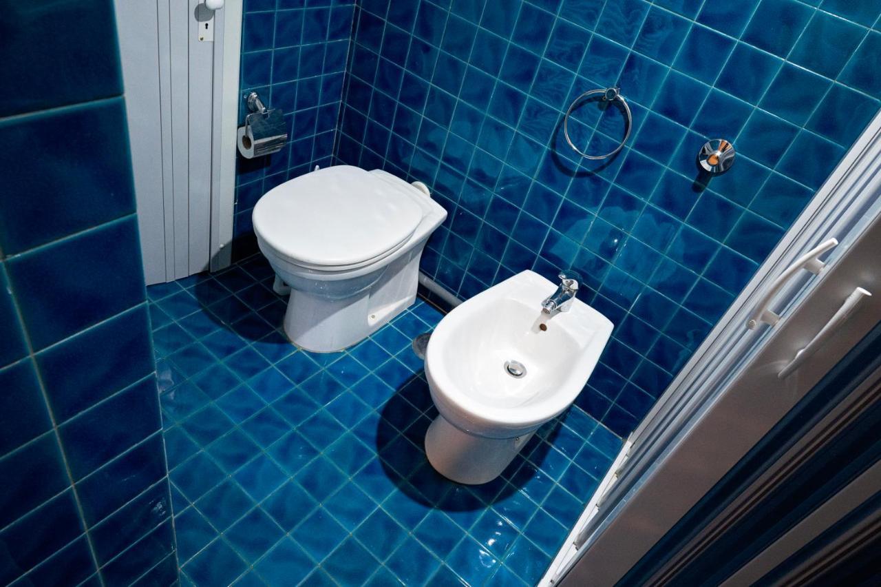 Апартаменты Casa "Positano" Da Ely - Salerno Centro Con Self Check-In Экстерьер фото