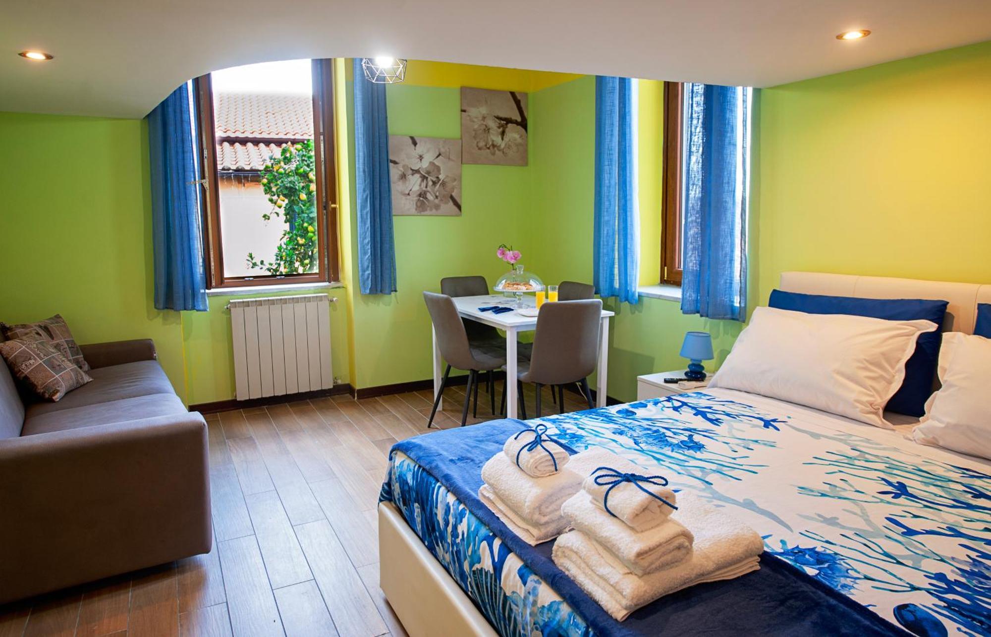 Апартаменты Casa "Positano" Da Ely - Salerno Centro Con Self Check-In Экстерьер фото